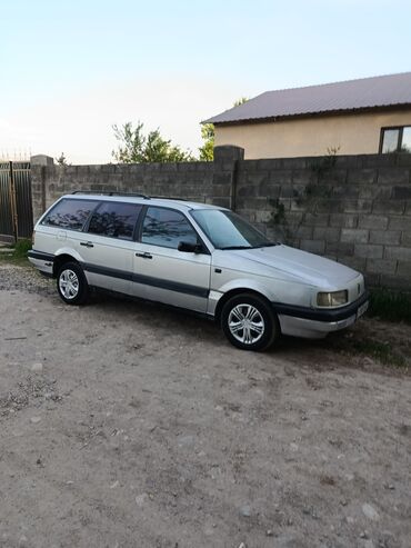 Volkswagen: Volkswagen Passat: 1989 г., 1.8 л, Механика, Бензин, Универсал