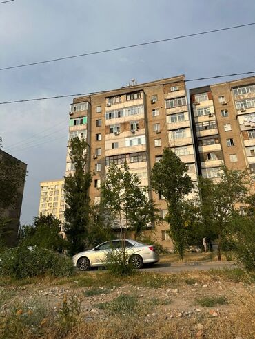 квартиры в кок жар: 1 бөлмө, 35 кв. м, 105-серия, 8 кабат, Косметикалык ремонт