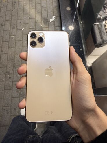 продаю холодильник бу: IPhone 11 Pro Max, Qızılı, Face ID