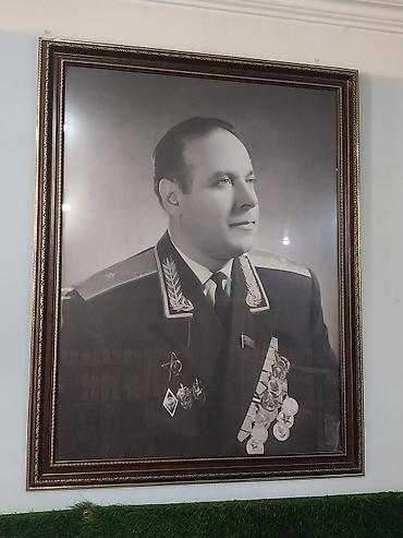 herbi sekiller: Böyük formatlı çərçivəli portret foto - Obyekt: ulu önder Heydər — 1