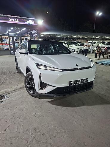 Электр транспорту: Dongfeng L7 2026год Электромобиль кроссовер (белый кузов, чёрная — 4