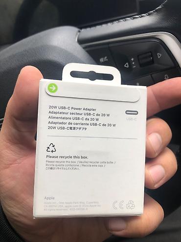 ipad 2: Təcili pul lazım olduğuna görə satılır! Apple USB‑C 20W Power Adapter — 1