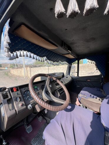 Mercedes-Benz: Mercedes-Benz : 1986 г., 4 л, Механика, Дизель — 8