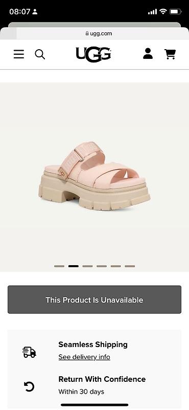 Босоножки, сандалии, шлепанцы: Чёрные кожаные сандалии UGG с толстой подошвой. Новые. 38 размер — 7