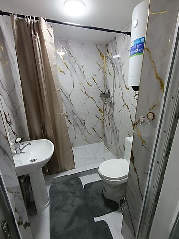 Продажа коттеджей и домов: Продаётся частный дом в городе Каракол вместе с гостиницей на 12 — 21