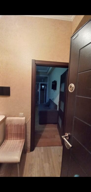 Uzunmüddətli kirayə mənzillər: 1 otaqlı mənzil – studiya tipli mətbəx və sanitar qovşaq — 6