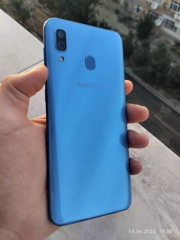 noutbuk islenmis: Samsung Galaxy A30, 32 GB, rəng - Mavi