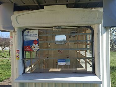 Garaže: Veoma dobar, opremljen kiosk 2x2m, od poliestera, ali mnogo debljeg — 6