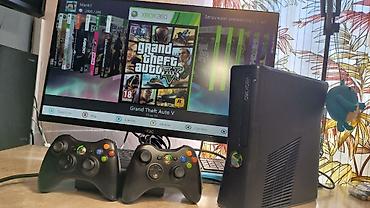 Xbox 360: Xbox 360 Slim прошитый freeboot. установлено 34 игры. Обслужена — 2