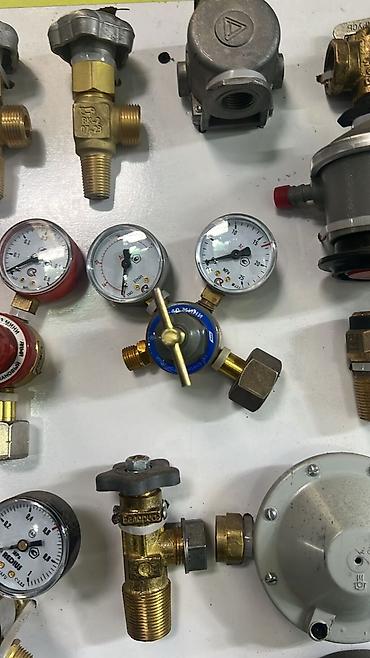 кислородный кран: Редукторы, манометры и арматура для газовых баллонов и систем - — 1