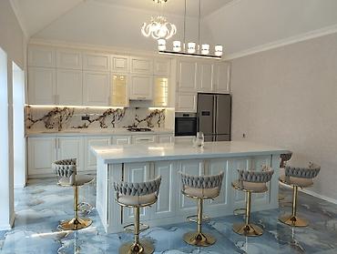 bar stollari: Premium mətbəx dəsti və ada masa komplekti - Klassik üslubda dizayn — 1