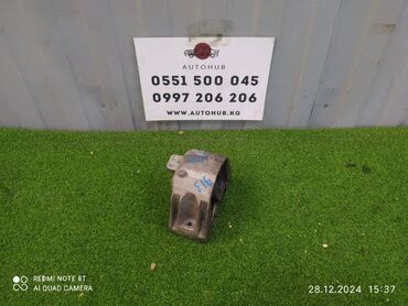 шумоизоляция для машины: Подушка мотора Volkswagen