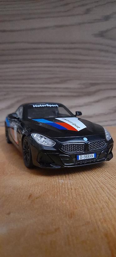 BMW Z4 1:24 Ölçü Səsli işıqlı Model təzədir Hər yeri açılır Üstü