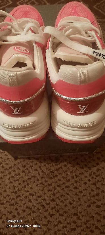 Кроссовки и спортивная обувь: Кроссовки, 38, Louis Vuitton, Новый, цвет - Розовый — 9