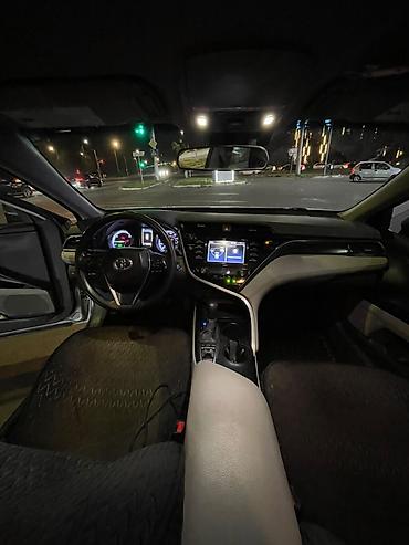 e2 byd: Toyota Camry: 2020 г., 2.5 л, Автомат, Гибрид, Седан — 10