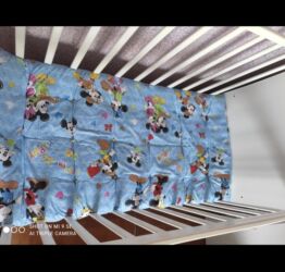 детская кровать компьютерный стол: Манеж-кровать, Б/у, С комодом, Другой материал