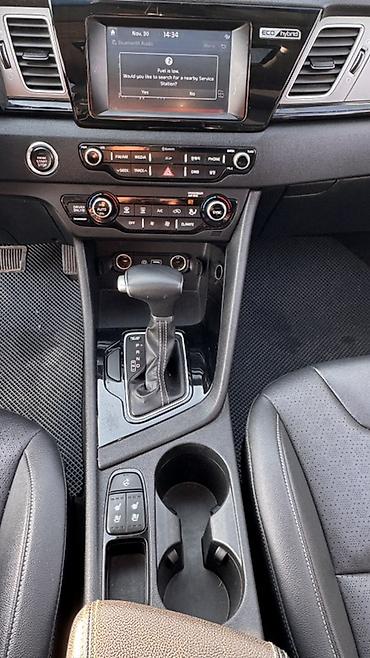 Kia: Kia Niro: 2017 г., 1.6 л, Гибрид, Кроссовер — 10