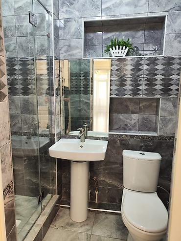 Посуточная аренда квартир: 1 комната, Душевая кабина, Постельное белье, Кондиционер — 2