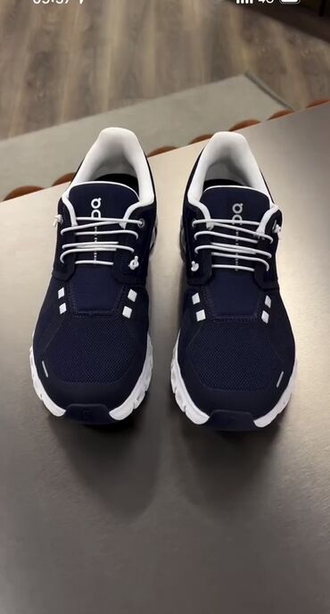 удобный обувь: Кроссовки On Running Cloud (темно-синий/белый) - Легкий дышащий верх