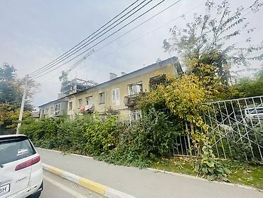 3 комнаты, 73 м², Сталинка, 2 этаж, Старый ремонт