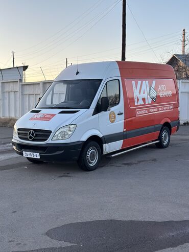 купить мерседес cls 63 amg: Mercedes-Benz Sprinter: 2010 г., 2.2 л, Автомат, Дизель, Седан