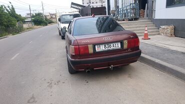 Audi: Audi 80: 1992 г., 2 л, Механика, Бензин, Седан