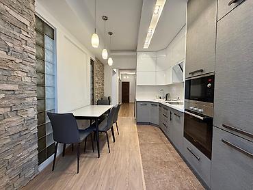 rental: For rent 2 bedroom apartment in the Golden Square, 22 Razzakov St — 7