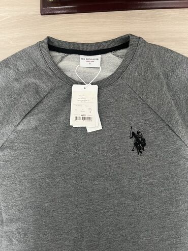 Другая мужская одежда: Продаю новую кофту USPA Polo Размер S 175-180 рост Цена 2200 Не