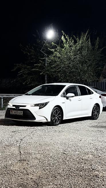 Toyota: Toyota Corolla: 2023 г., 1.8 л, Вариатор, Гибрид, Седан — 3