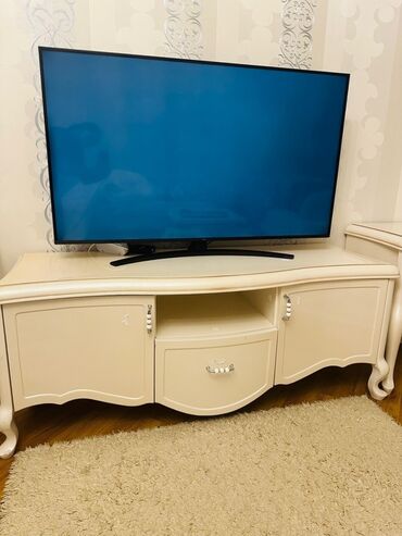 Masa və oturacaq dəstləri: Qonaq otağı üçün, Açılmayan, Oval masa, 6 stul — 8