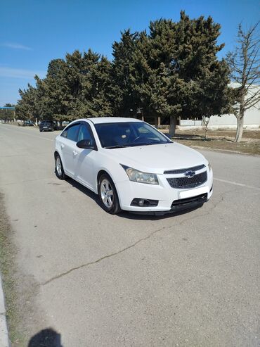 Chevrolet: Chevrolet Cruze: 1.4 l | 2011 il 230000 km Sedan