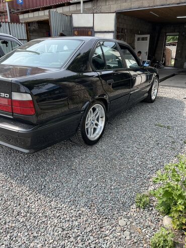 опель фронтера б: BMW 5 series GT: 1991 г., 3 л, Механика, Бензин, Седан