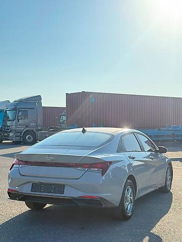 элантра: Hyundai Elantra: 2021 г., Седан — 8