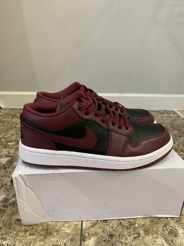 кроссовки найк аир форс: Кроссовкалар, 41, Air Jordan, Жаңы
