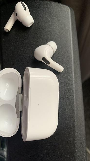 mc book: AirPods Pro
Один наушник нужно починить, работают все функции — 3