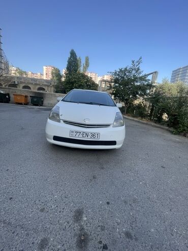 авто фольксваген поло: Toyota Prius: 1.5 l | 2008 il Sedan