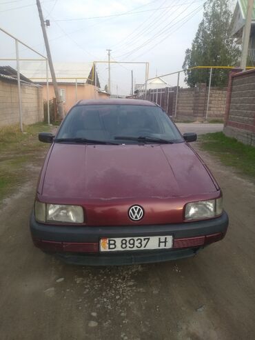 Volkswagen: Volkswagen Passat: 1991 г., 1.8 л, Бензин, Седан