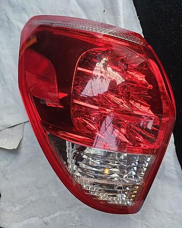 Ehtiyat hissələri: Toyota Rav4 (2006-2009) arxa sol stop fara. Üstdən çıxma originaldır — 2