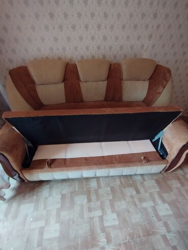 Divanlar: Di̇van-kravat, İşlənmiş, Açılan, Bazasız, Vеlur parça, Çatdırılma yoxdur — 4