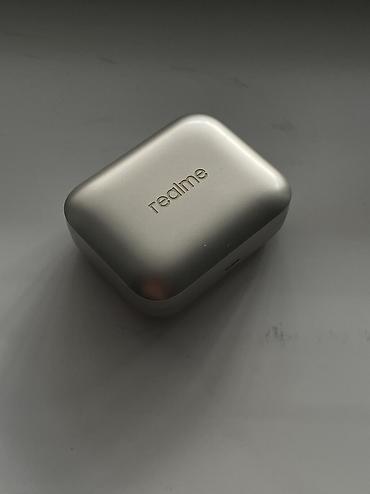 Наушники: Беспроводные наушники realme TWS в компактном зарядном кейсе — 1