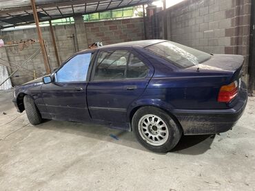 болушу: BMW 3 series: 1991 г., 1.8 л, Механика, Бензин, Хетчбек