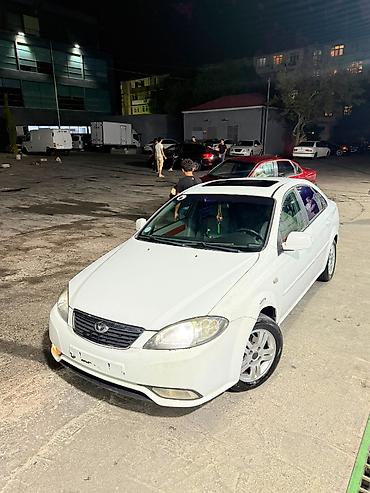 Daewoo: Daewoo Gentra: 1.6 l | 2014 il — 4