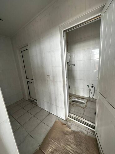 Binalar: Razində, Fidan şadlıq sarayı yolunda, Grandmartın yaxınlığında, 5 — 12