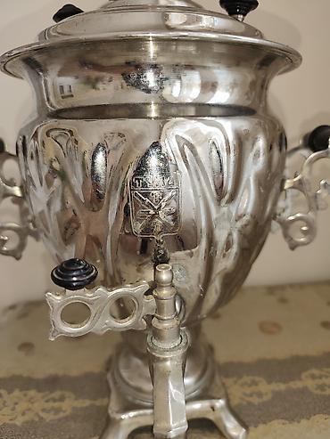 su termosu: Retro kömürlü samovar – metal korpus, klassik barokko üslublu naxışlı — 2