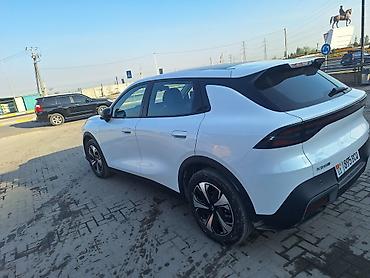Changan: Электромобиль Aiways (changan max plus) Q05, белый кроссовер — 4