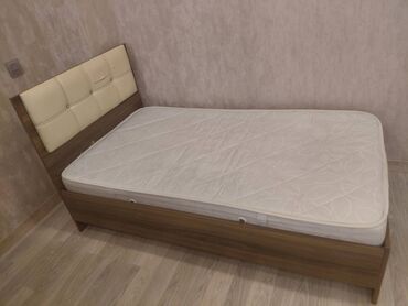 Oğlan və qız üçün, İşlənmiş, Çarpayı, Bazasız, Matras ilə, Siyirməsiz