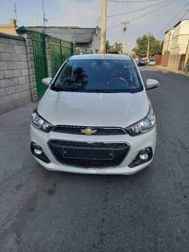 Chevrolet: Chevrolet Spark: 2017 г., 1 л, Механика, Бензин, Седан