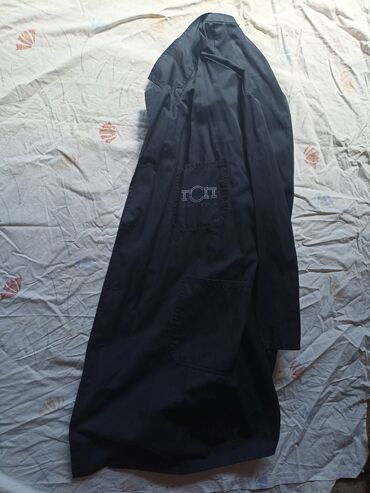 crni mantil: Radni mantil sa slike nekorišćen broj 60sa natpisom GSP na