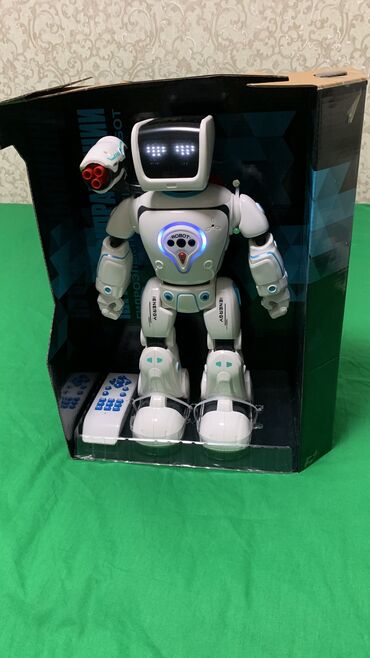 робот с пультом: Гидроэлектрический умный робот😍 На радиоуправлении Робот который