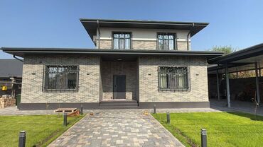 здаю дом на длительный срок: 270 м², 7 комнат, Бронированные двери, Видеонаблюдение, Забор, огорожен